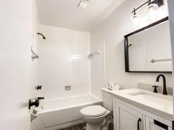 1011 Abada Ct NE APT 110, Palm Bay, FL 32905