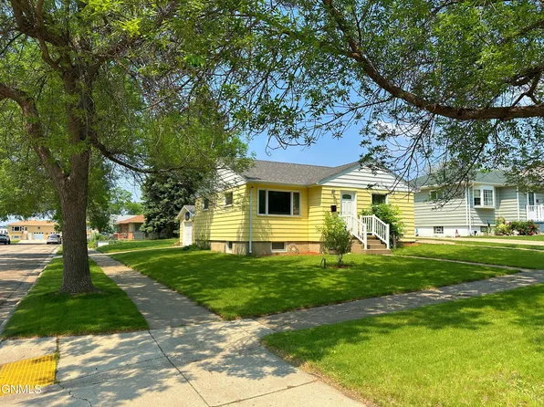 1602 N 14th St, Bismarck, ND 58501