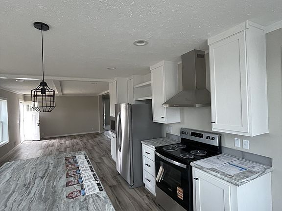 2nd image of 889 White Springs Rd Lot 3