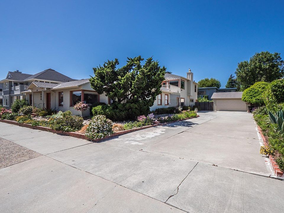 1st image of 110 De La Costa Ave