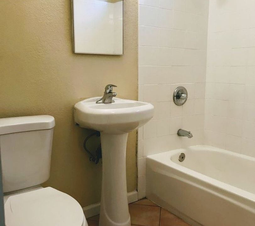 1st image of 260 22nd St
