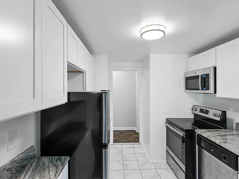 Studio Kitchen