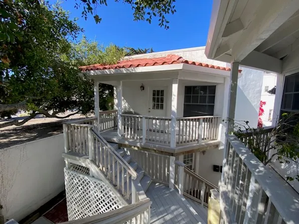790 Lighthouse Ave, Pacific Grove, CA 93950