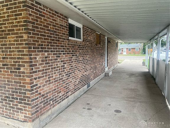 4th image of 2252 Wilding Ave