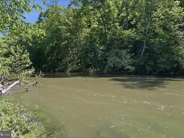 Patterson Creek Village Pike, Fort Ashby, WV 26719