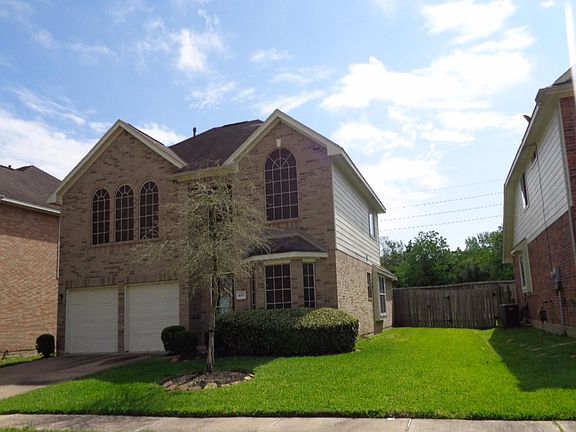 3rd image of 4011 Hawthorn Glen Ct
