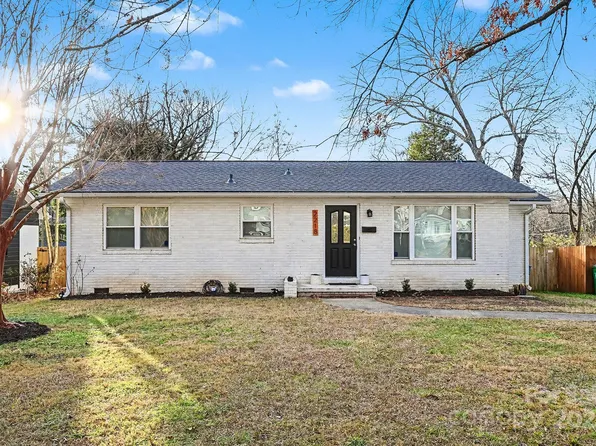 2218 Amesbury Ave, Charlotte, NC 28205