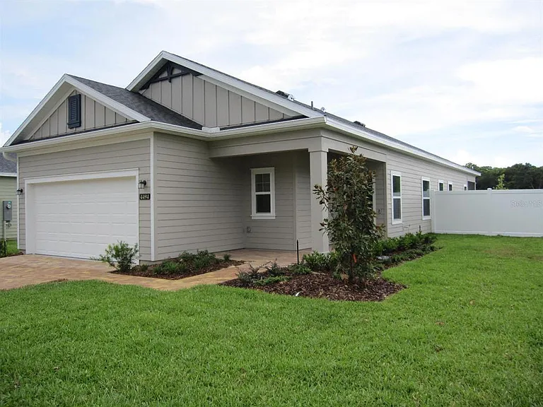 4494 NW 14th Loop — Photo 3