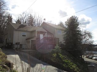 930 NE Maple St, Pullman, WA 99163