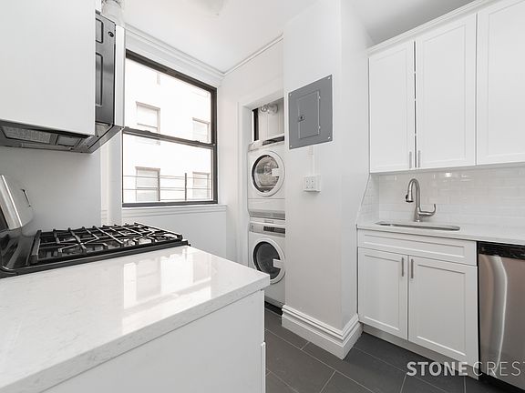 3rd image of 200 W 90th St APT 7E