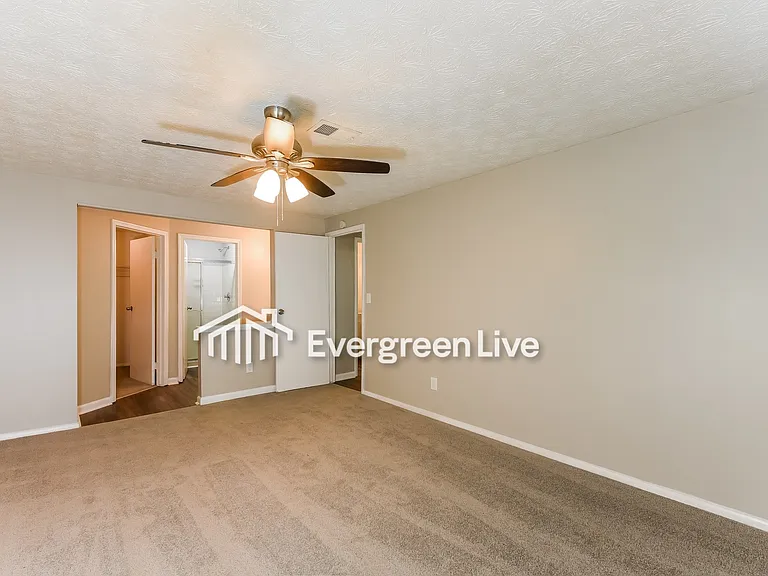 4806 White Oak Trl — Photo 7