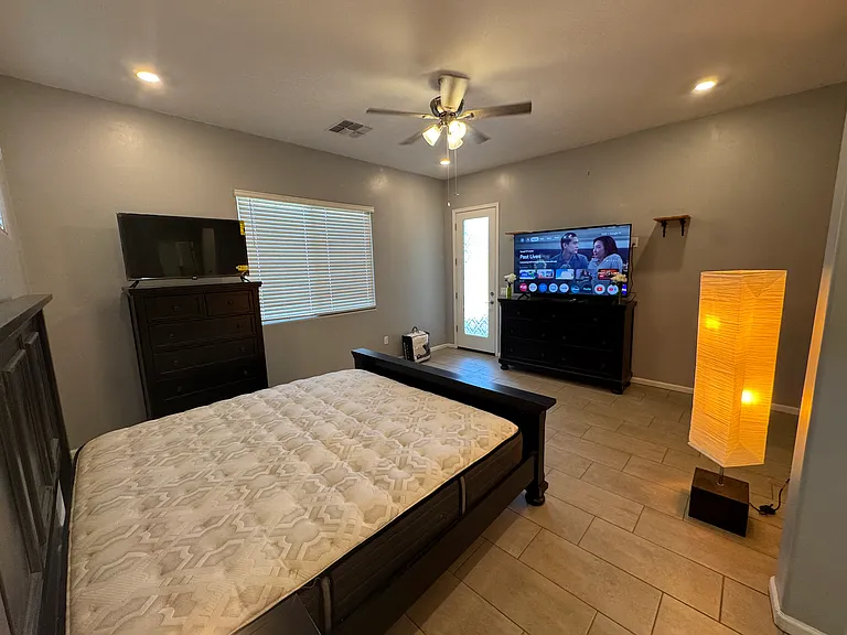 12445 N Appling Ave — Photo 7