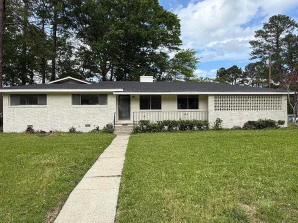 327 Venetian Way, Hattiesburg, MS 39401