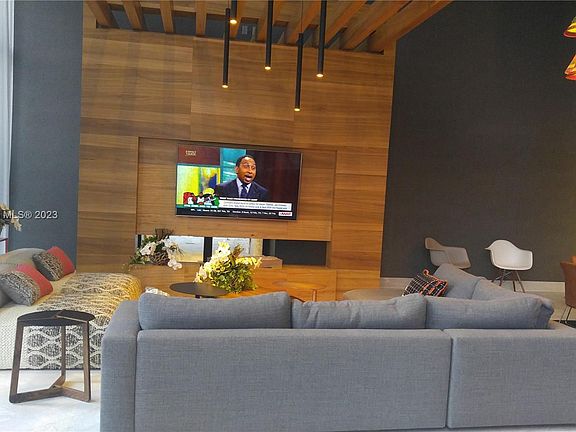 2nd image of 1010 Brickell Ave Unit 3706