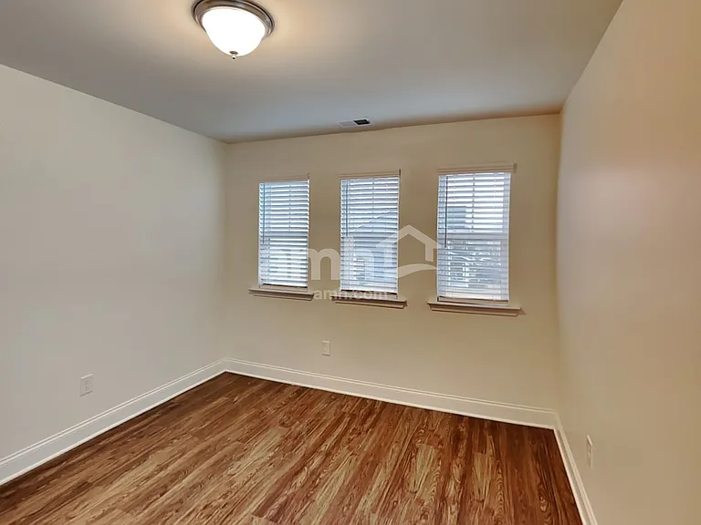136 Rivulet Dr — Photo 26