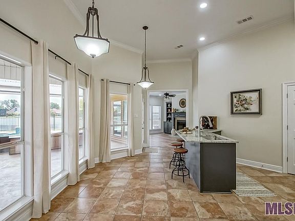 5th image of 9967 W Summerfield Dr