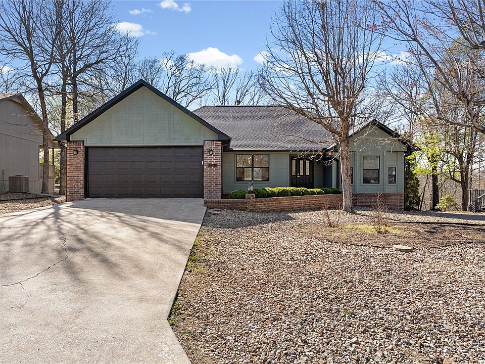 1st image of 9 Thirsk Ln