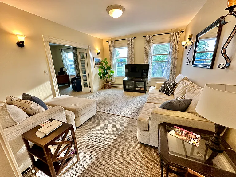 35 Reed St #2 — Photo 2