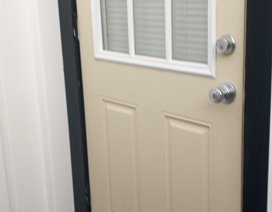 2nd image of 1013 N Saturn Ave #B