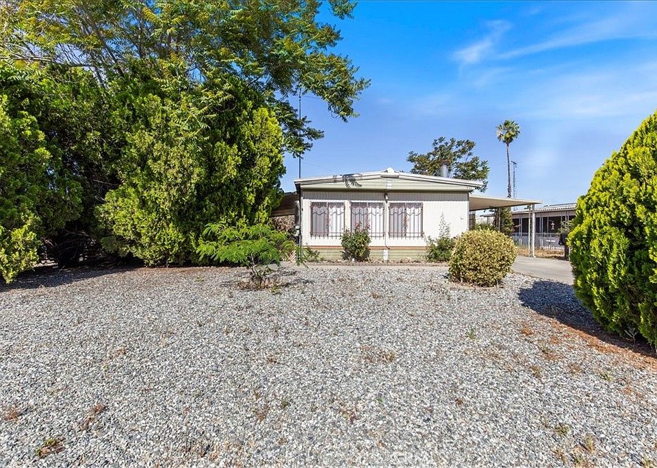 1st image of 733 Haley Way