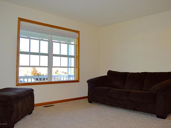 4th image of 1861 Hollowbrook Dr