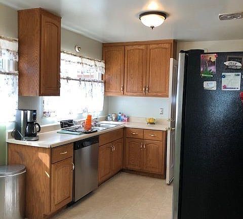3rd image of 2611 Fleetwood Dr