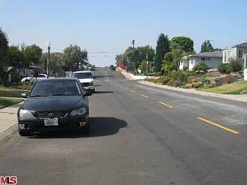 3rd image of 8100 Truxton Ave