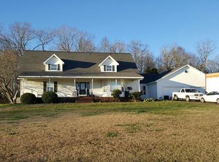 458 Sunshine Cir, Scotts Hill, TN 38374