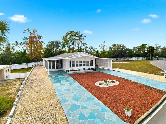 3rd image of 14456 Brookridge Blvd