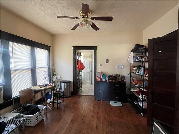 2nd image of 2504 Germantown St