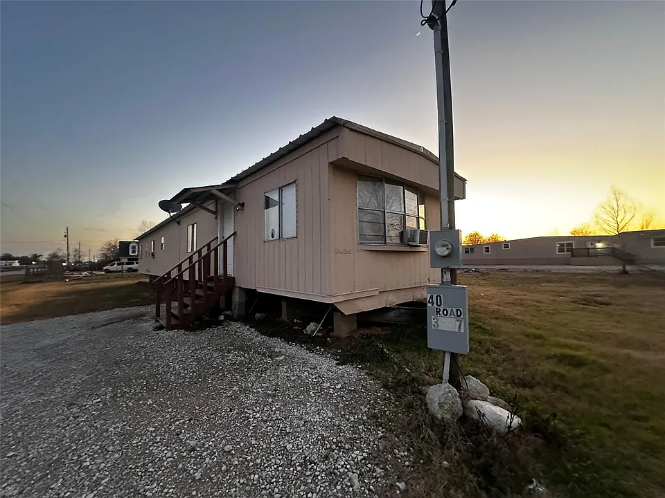 40 County Road 3557