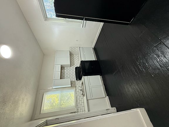 3rd image of 28 W 5th St APT C