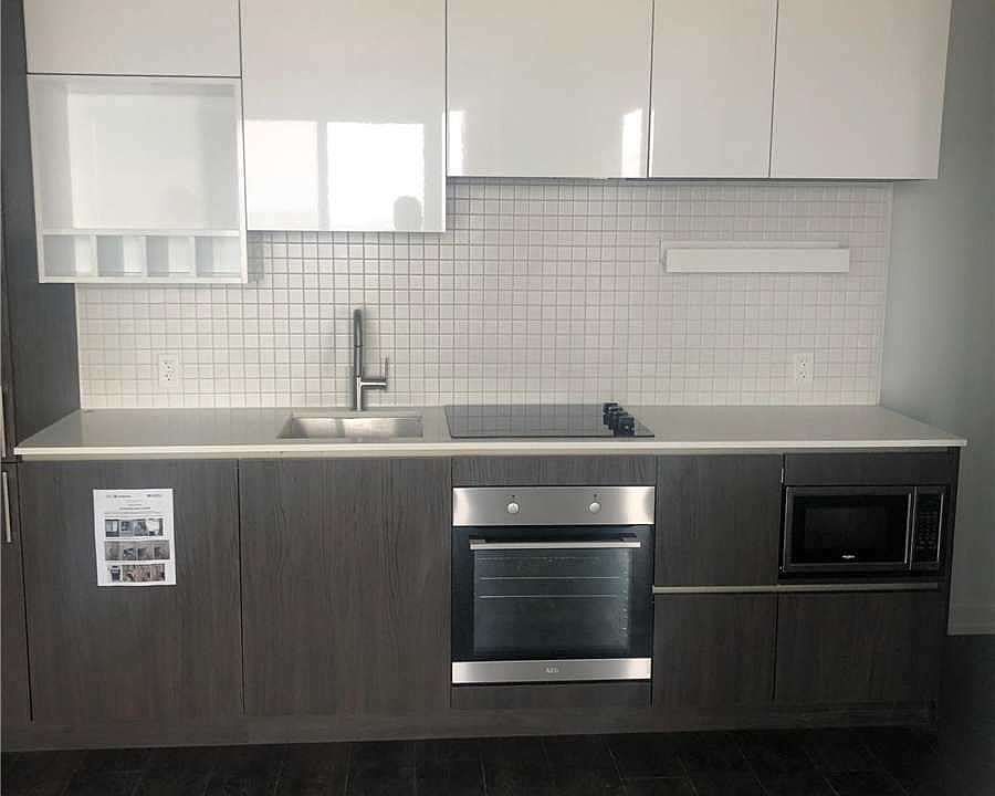 2nd image of 898 Portage Pkwy #4212