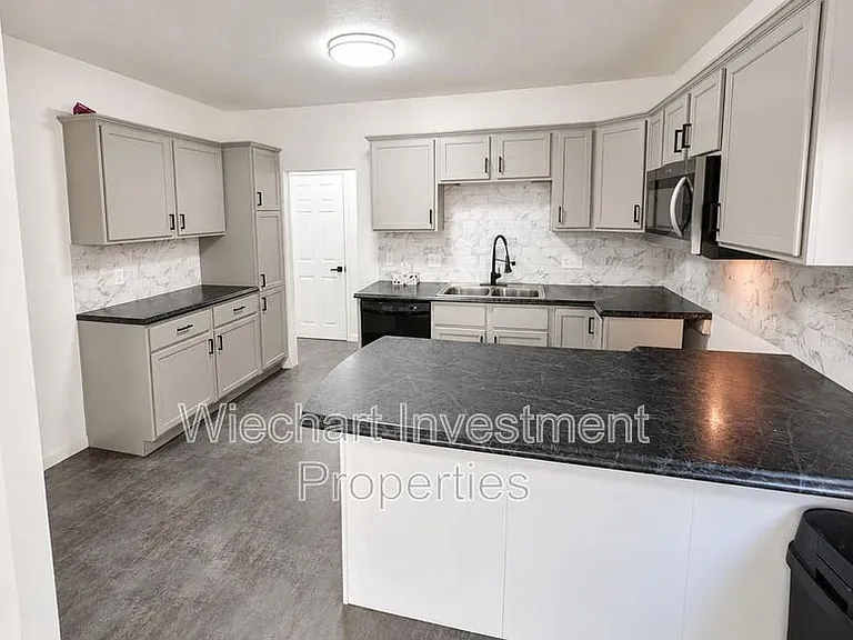 238 E Main St #CAIRO — Photo 18