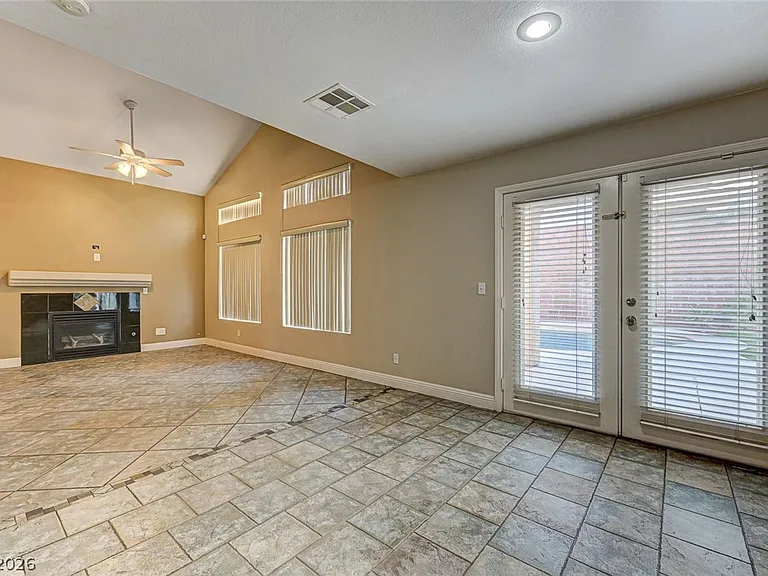 317 Greenleaf Glen St — Photo 21