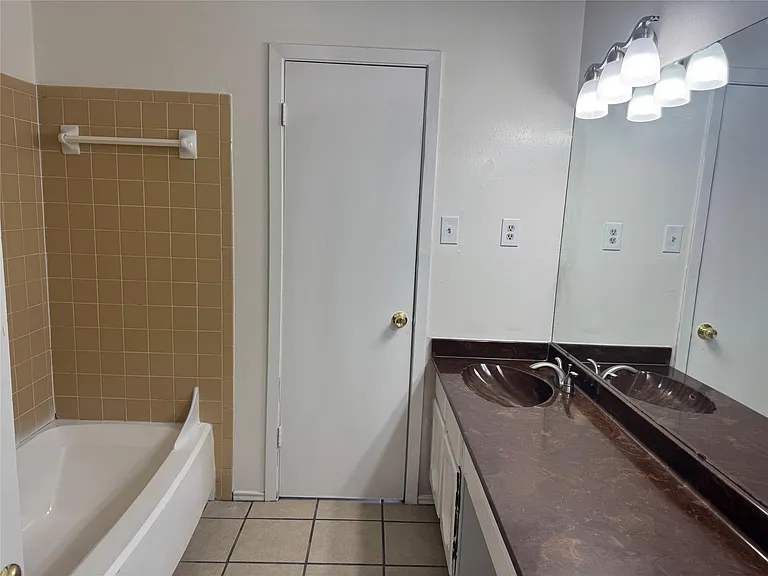 7307 Ferndale Cir — Photo 22