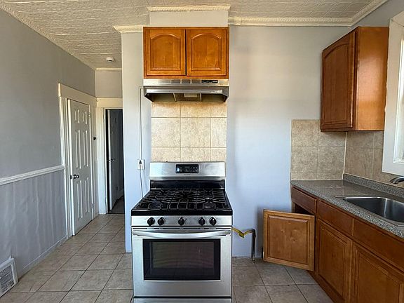 2nd image of 296 Claremont Ave Floor 2