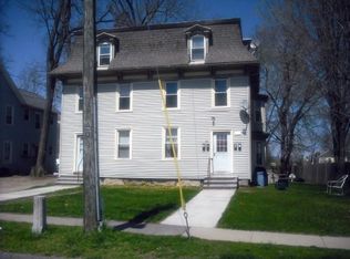 98 Union St APT 5, Pittsfield, MA 01201