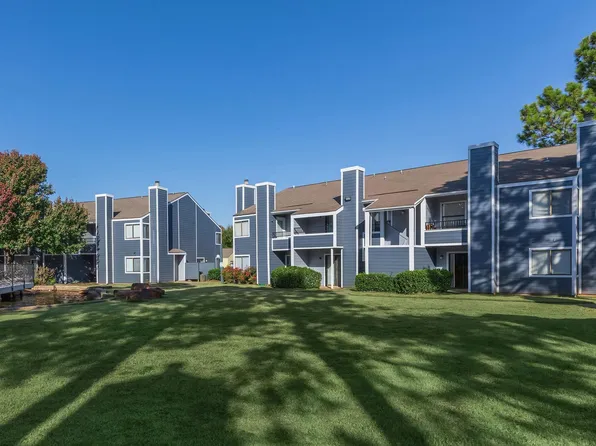 Cedar Lake Apartments