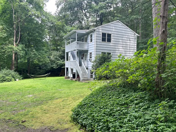 33 Laurel Lane, Ridgefield, CT 06877