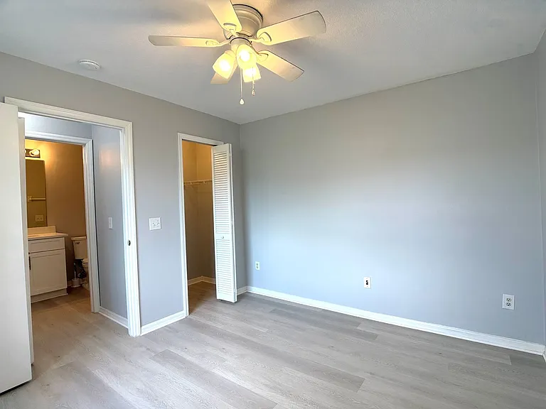 306 Mango Dr — Photo 3
