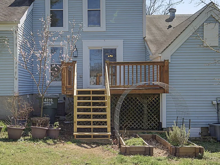 4316 Baton Rouge Dr — Photo 20