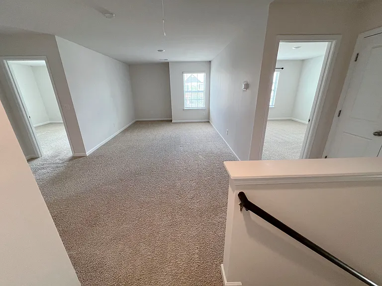 2020 Navarro Rd — Photo 11