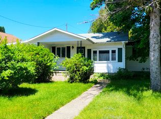 4914 Main St, Onekama, MI 49675