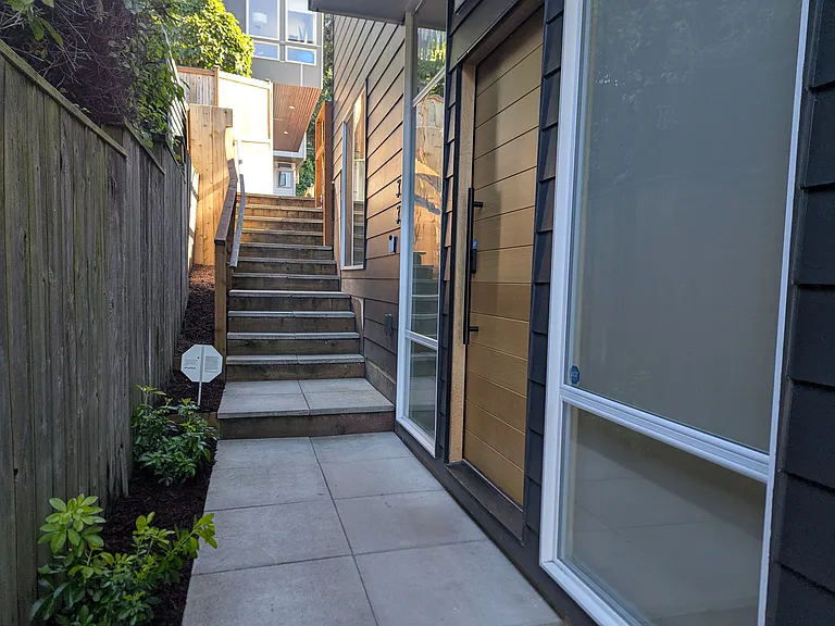33 W Etruria St — Photo 3