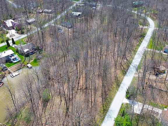 3rd image of 1292 Laurel Dr