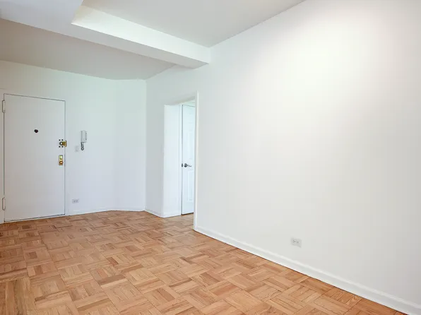 98-22 63rd Drive image 17 of 33