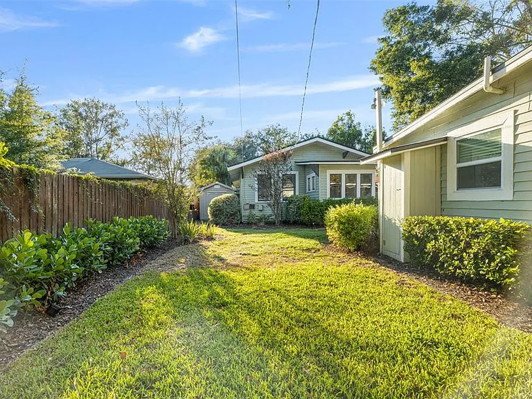 5709 N Suwanee Ave — Photo 23