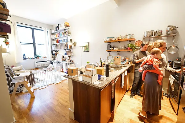 Rented by Manhattan Management LLC | media 1