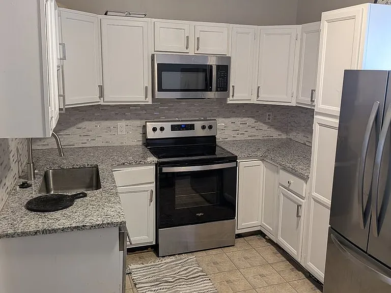 518 Washtenaw Ave — Photo 3